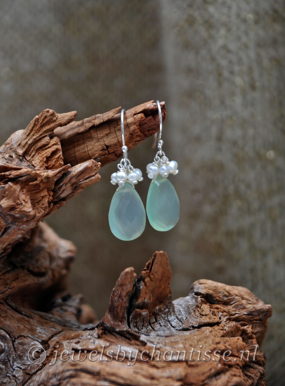 Zilveren Groene Chalcedoon Oorbellen met Pareltjes