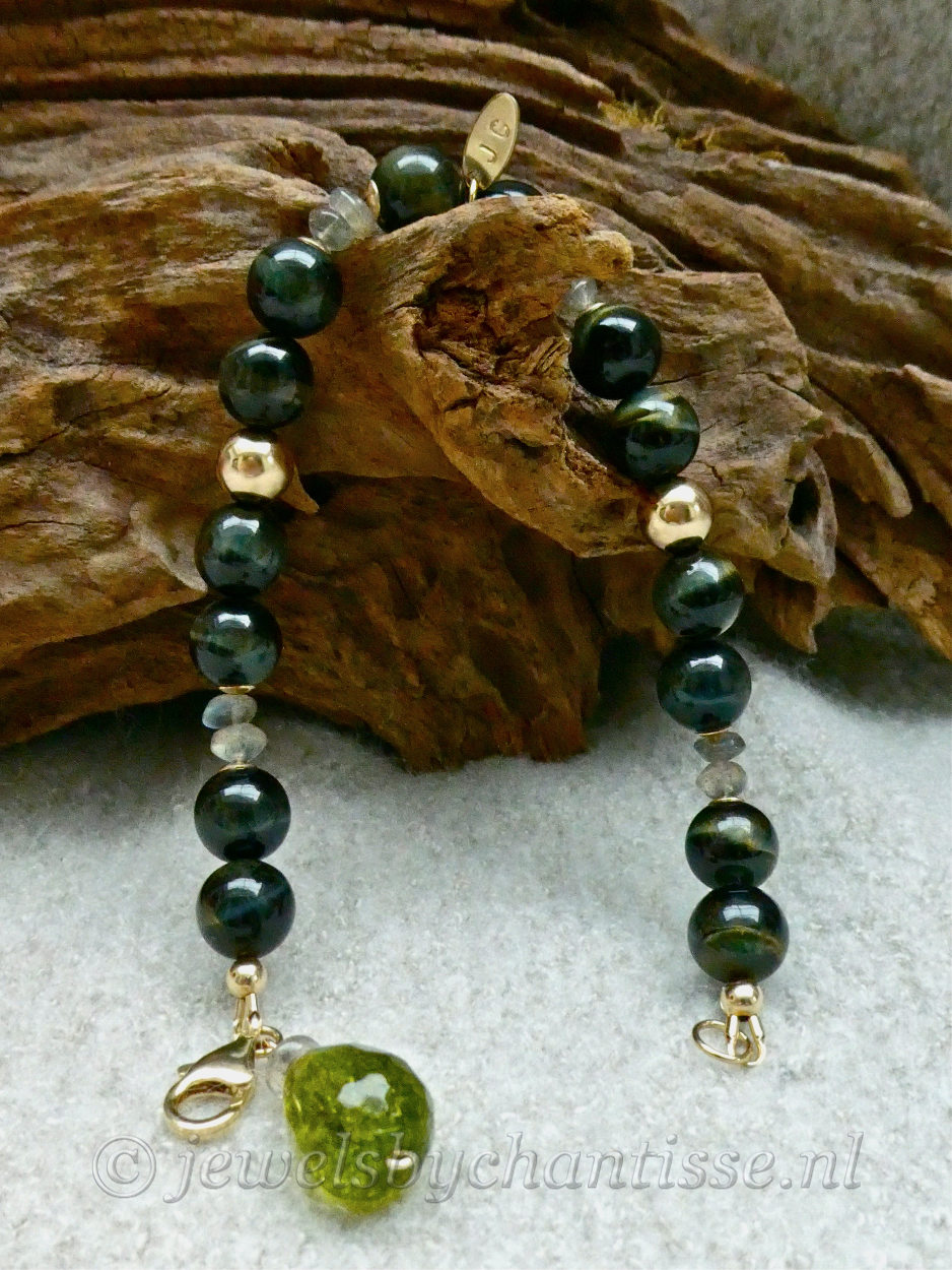 Gold Filled Armband met Valkenoog en Olijfkristal