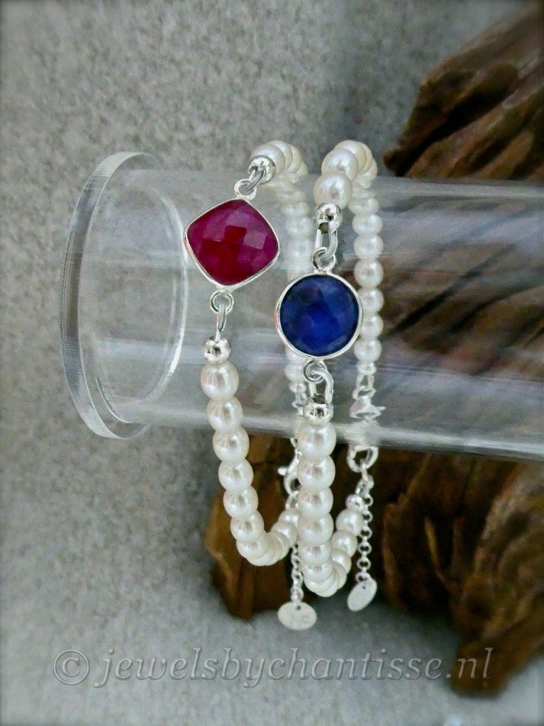 Zilveren Parelarmband met Robijn