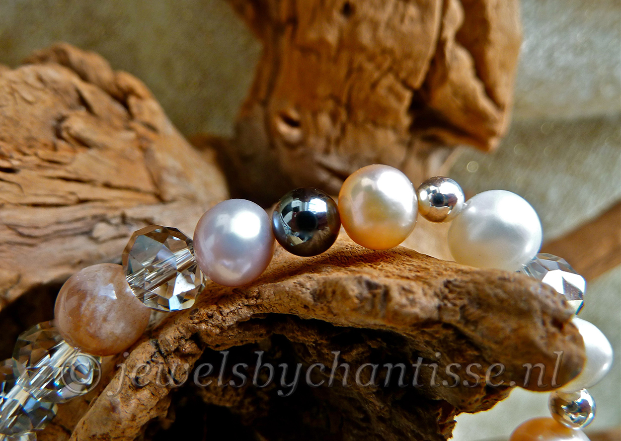 Kristalarmband met Parels en Zonnesteen
