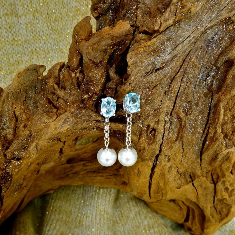 Oorstekers Topaas met Parels