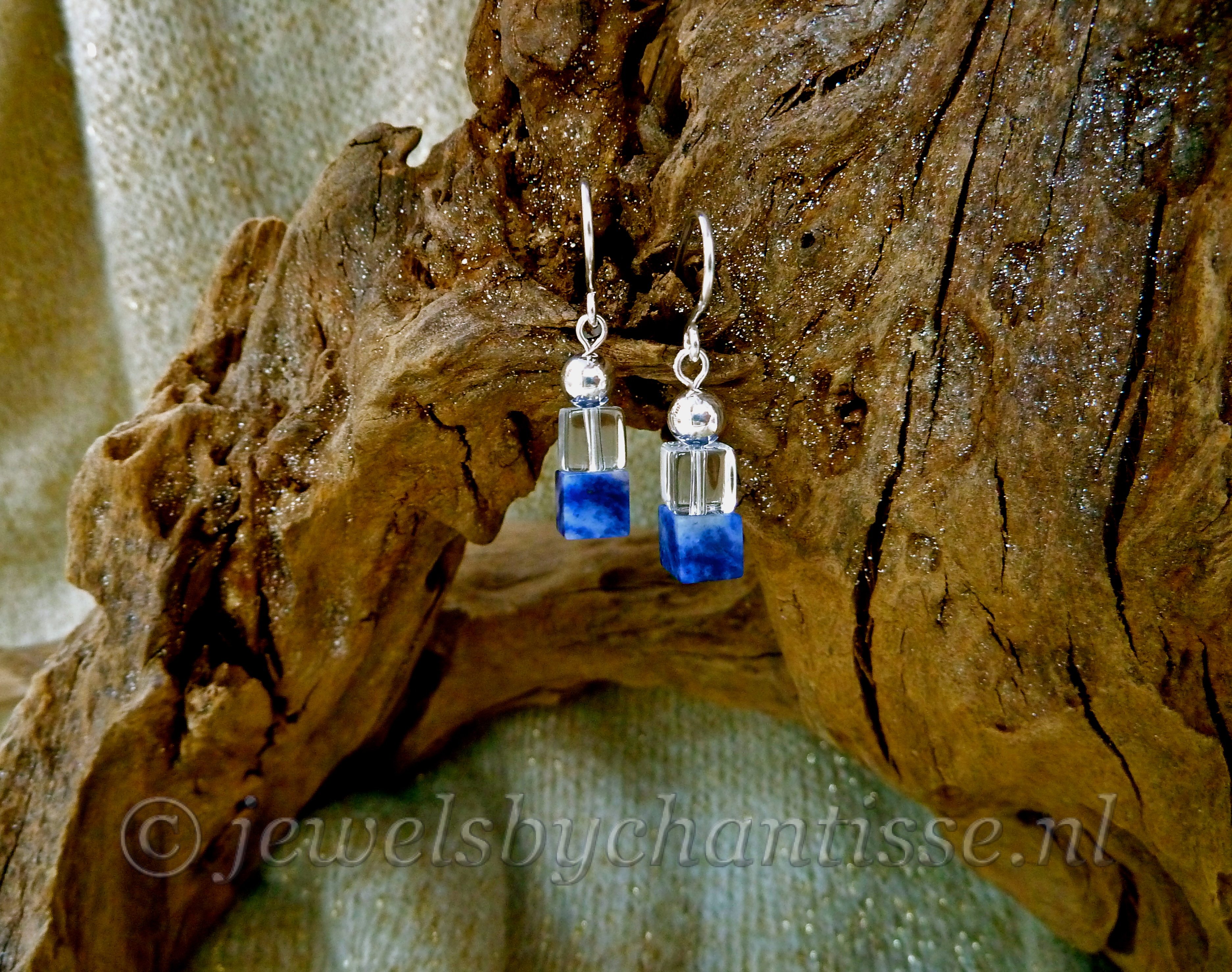 Zilveren Oorbellen met Sodaliet en Bergkristal