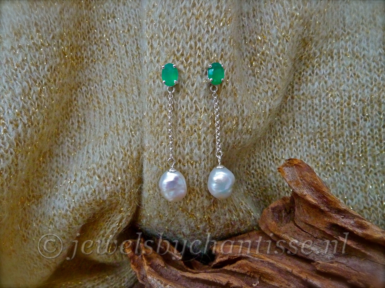 Zilveren Groene Onyx Oorstekers met Barokparels