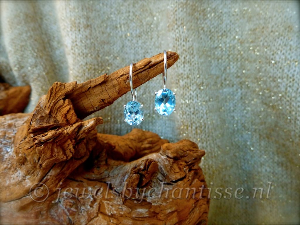 Zilveren Oorbellen met Topaas 2 Zilveren Oorbellen met Topaas