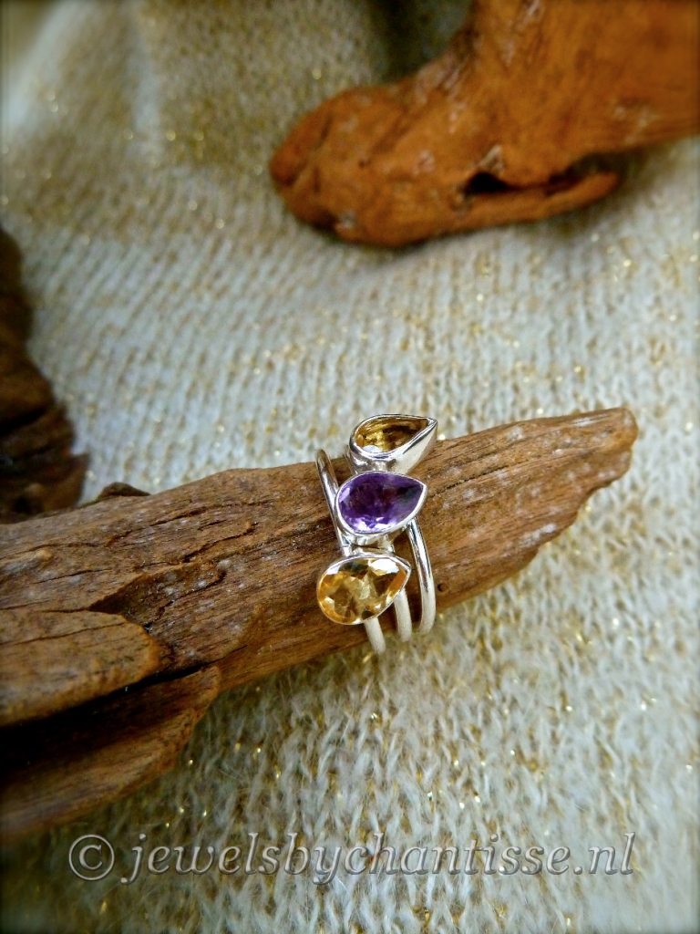 Zilveren ring met Amethist