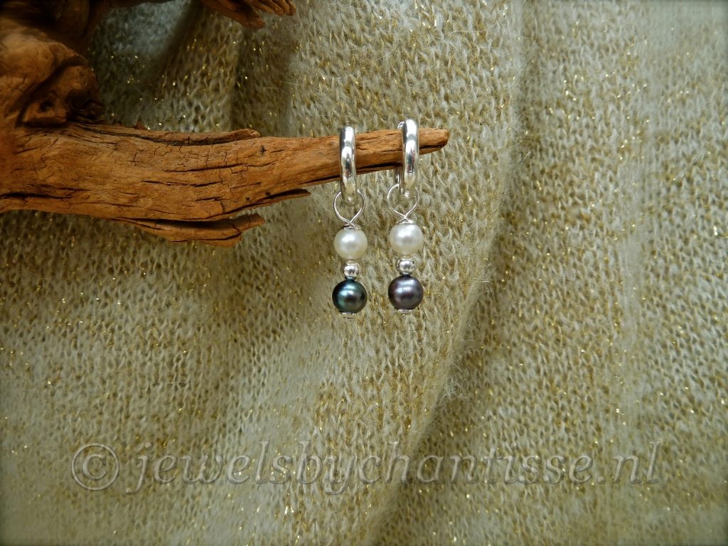 Zilveren Creolen met Pareltjes