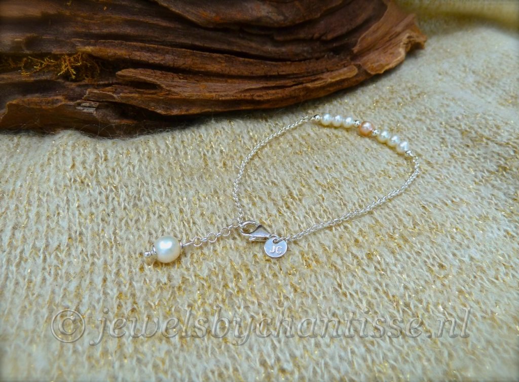 Zilveren Armband met Pareltjes