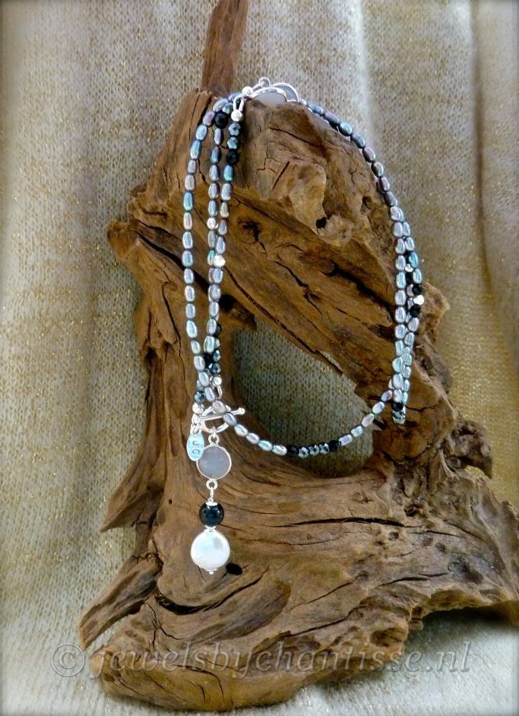 Lange Grijze Parelketting 7 Lange Grijze Parelketting