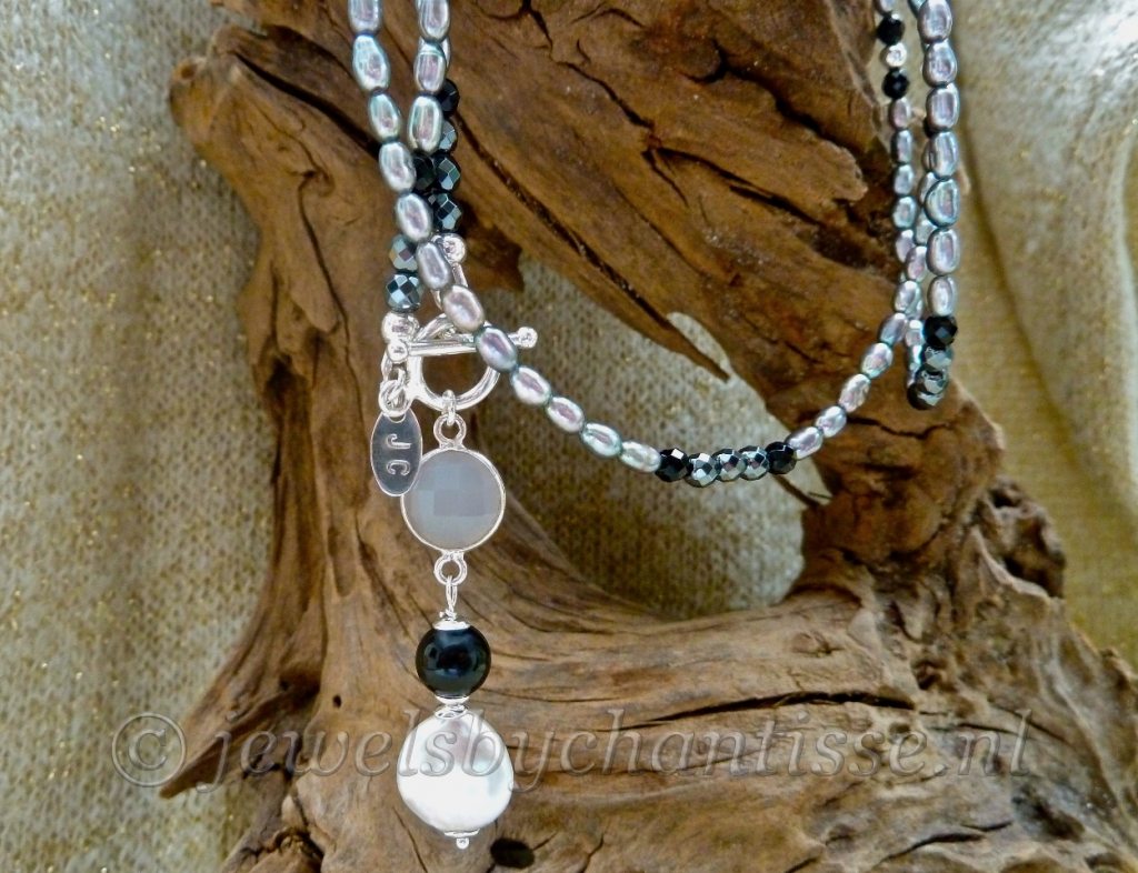 Lange Grijze Parelketting 8 Lange Grijze Parelketting