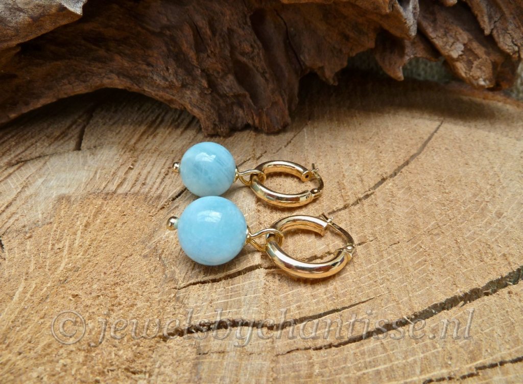 Gouden Creolen met Aquamarijn 3 Gouden Creolen met Aquamarijn