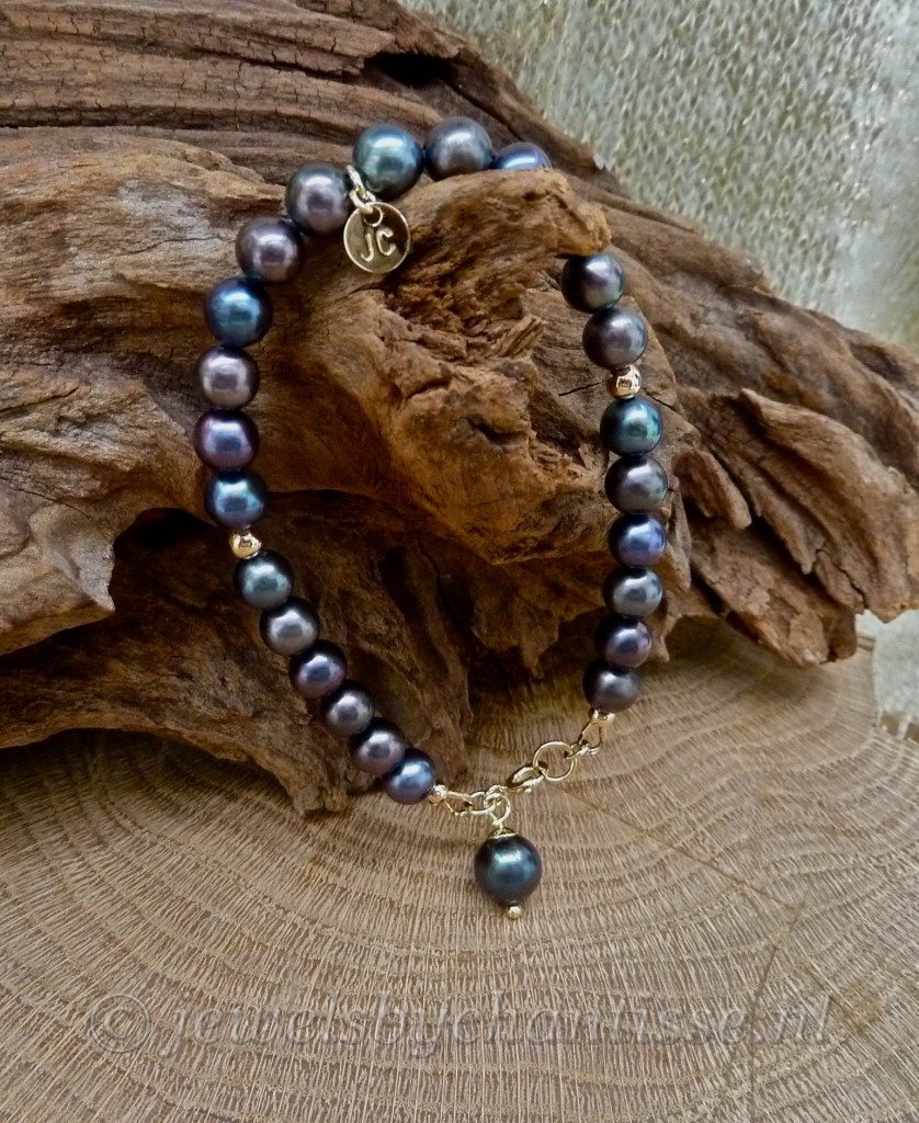 Gouden Zwarte Parelarmband