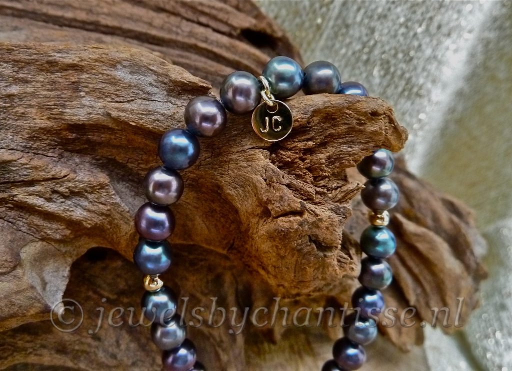 Gouden Zwarte Parelarmband