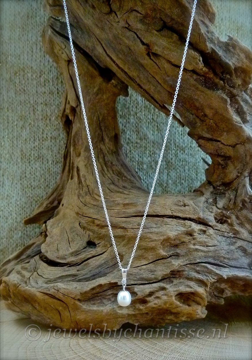 Zilveren Ketting met Parel en Zirkonia 2 Zilveren Ketting met Parel en Zirkonia