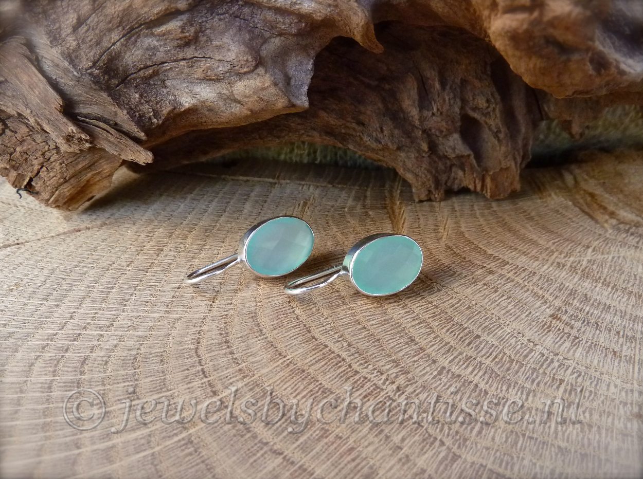 Zilveren Oorbellen met Chalcedoon 3 Zilveren Oorbellen met Chalcedoon