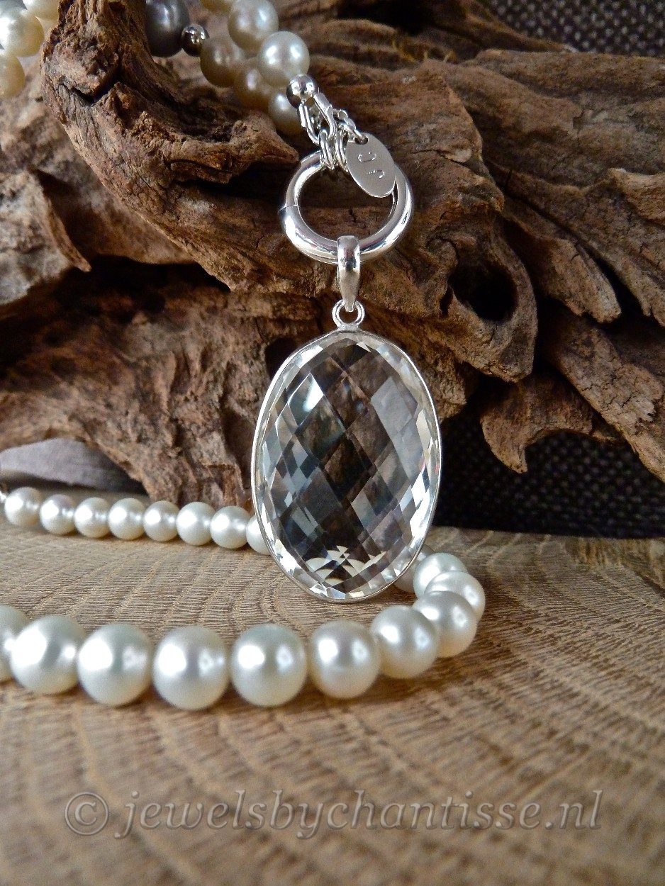 Parelcollier met Bergkristal Pendant