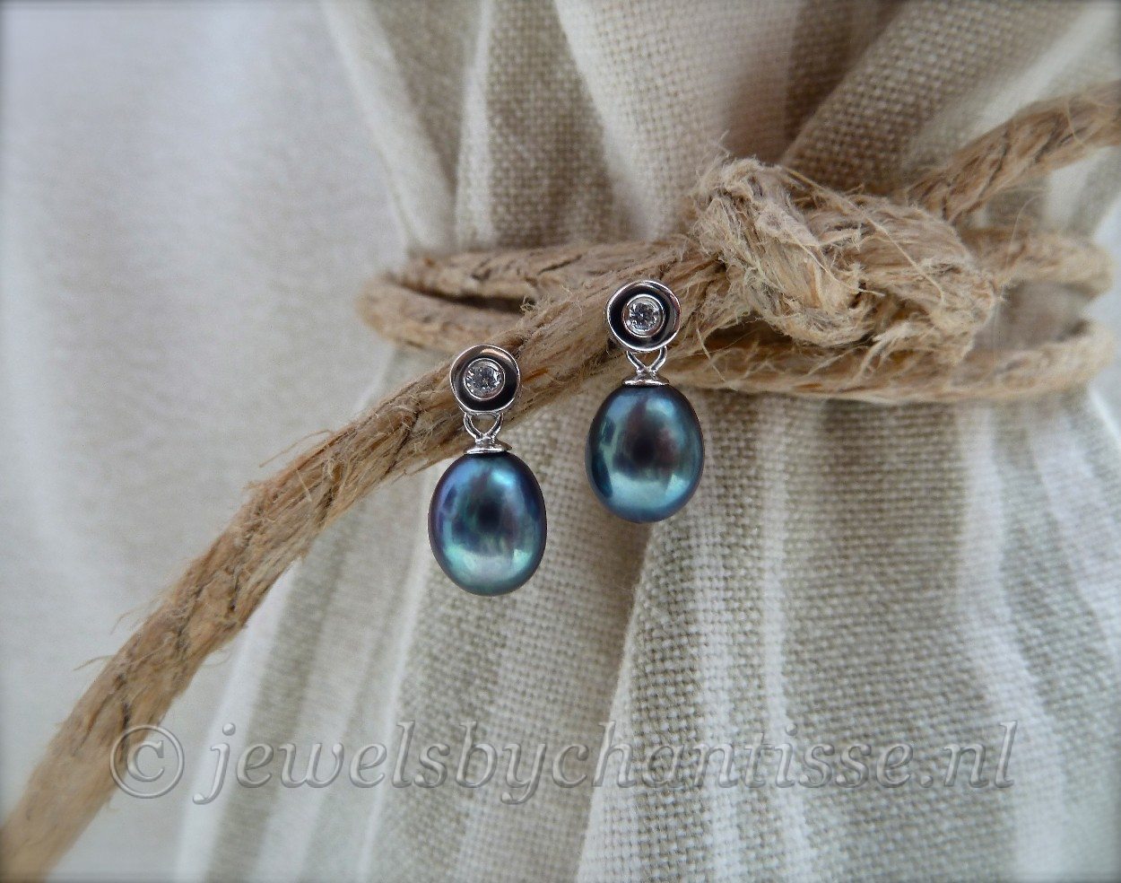 Zilveren Oorbellen met Parels en Zirconia