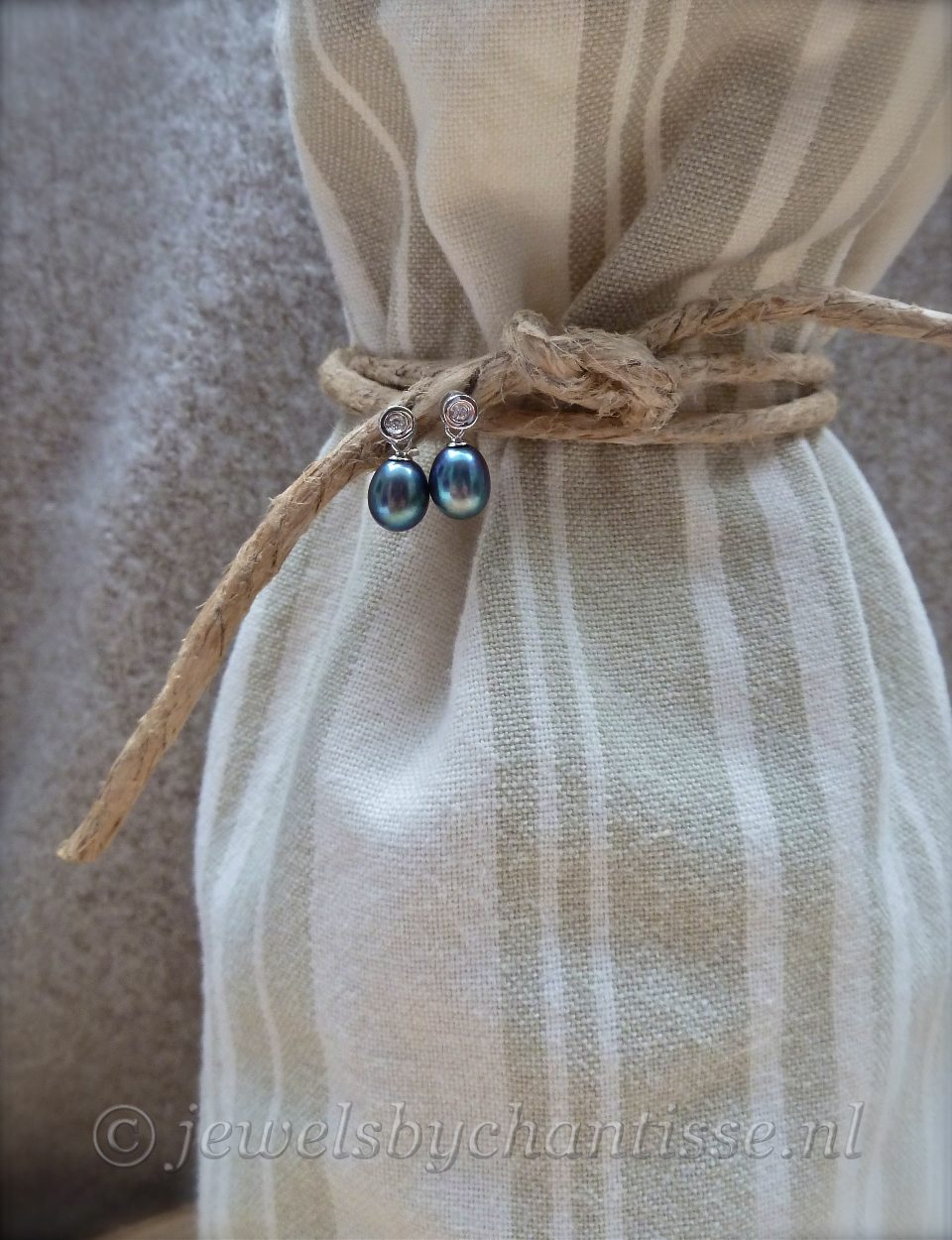 Zilveren Oorbellen met Parels en Zirconia