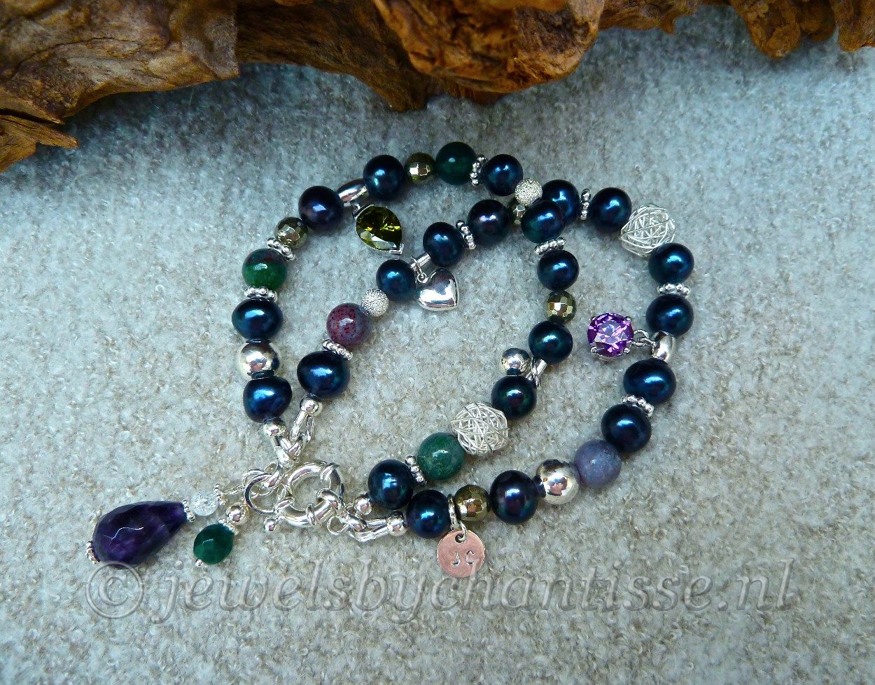 Zwarte Parelarmband met Amethist, Peridoot en Jaspis