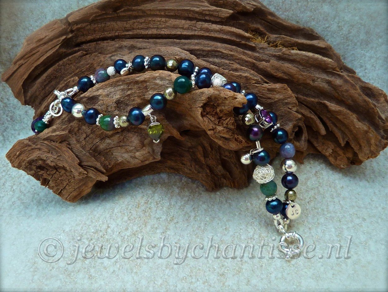 Zwarte Parelarmband met Amethist, Peridoot en Jaspis