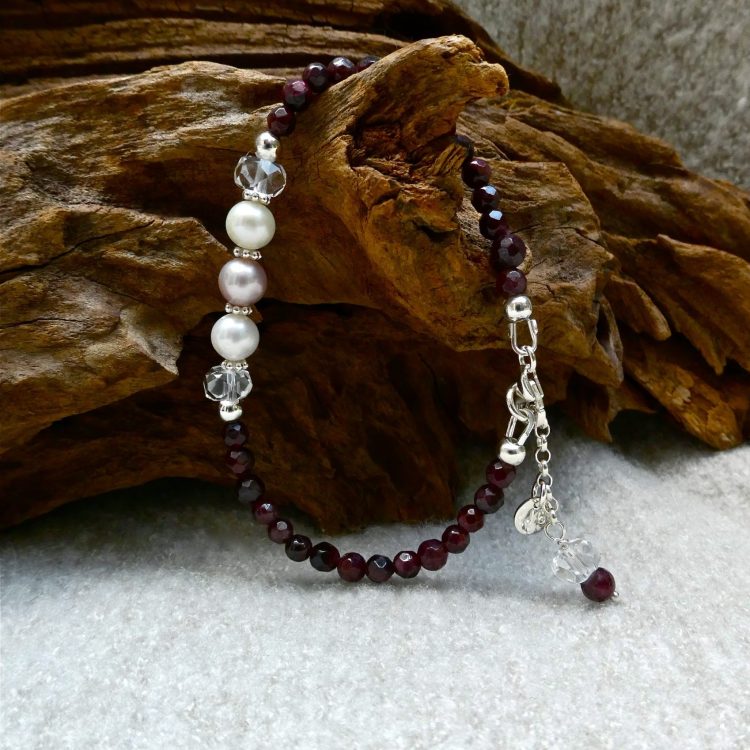 Zilveren Armband met Granaat en Parels