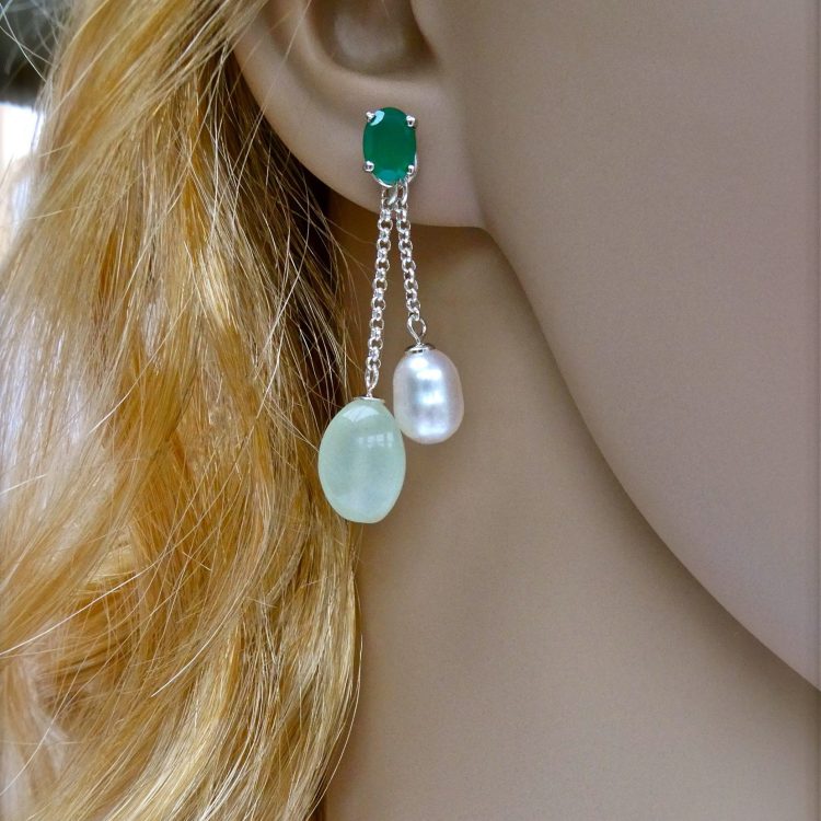 Groene Onyx Oorbellen met Beryl en Barokparels